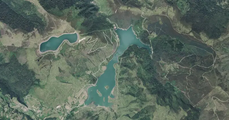 Vista aérea del embalse de Alsa-Mediajo