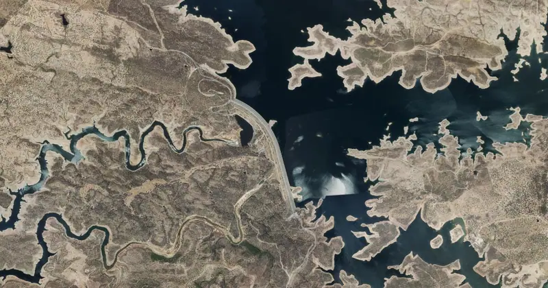 Vista aérea del embalse de Andévalo