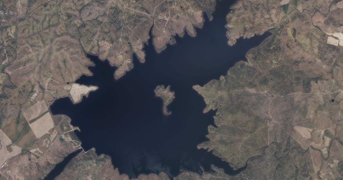 Vista aérea del embalse de Borbollon