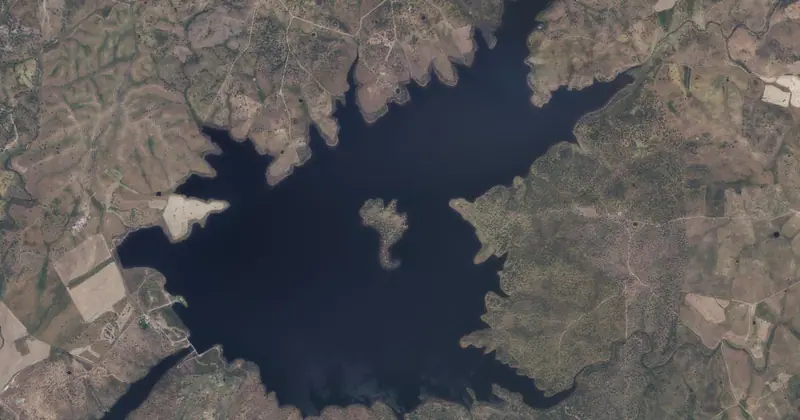 Vista aérea del embalse de Borbollon