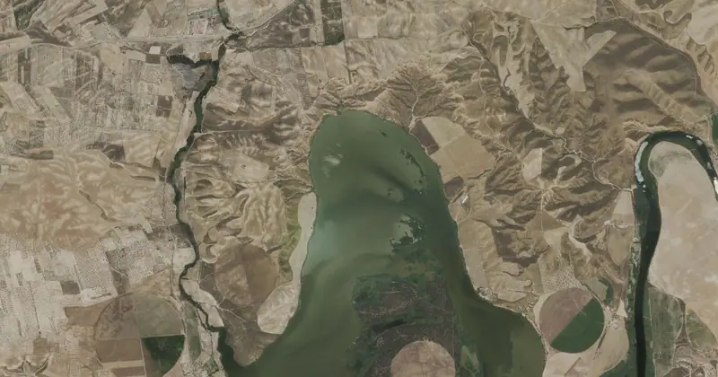 Vista aérea del embalse de Castrejón