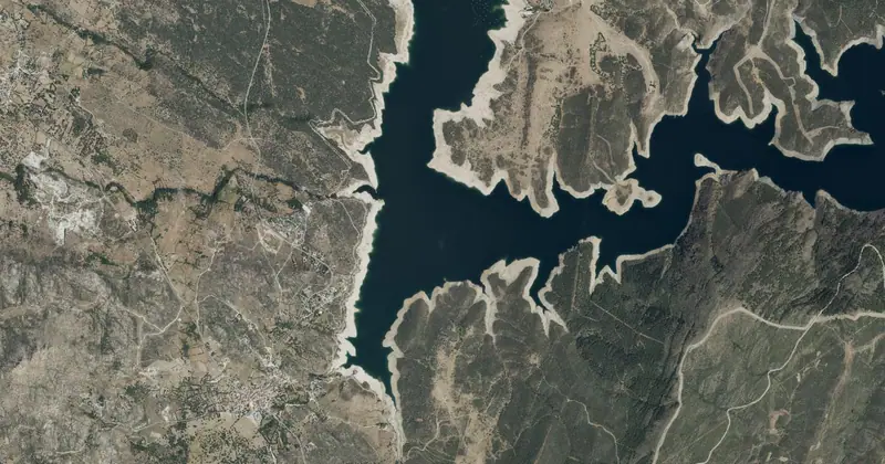 Vista aérea del embalse de El Atazar