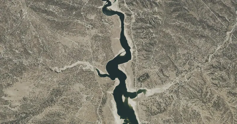 Vista aérea del embalse de El Pardo