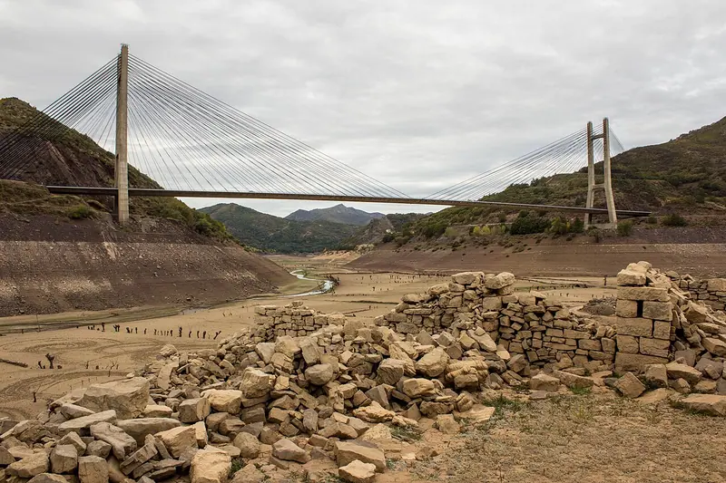 ValleGrandeLunaPuente.jpg