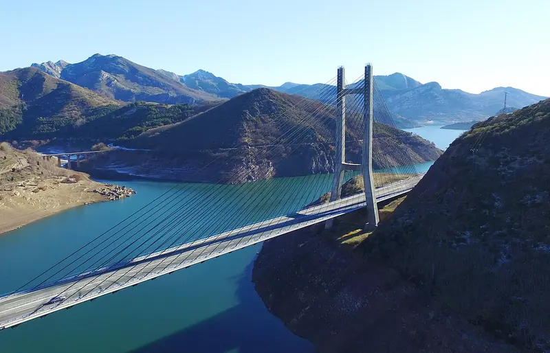 Puente Carlos Fernández Casado.jpg