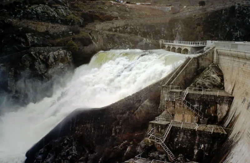 VillarAliviadero1978.jpg