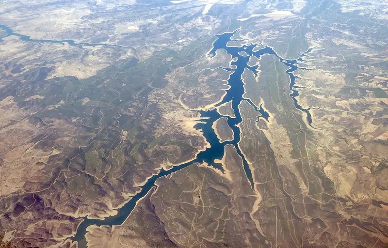 Cijara reservoir.jpg