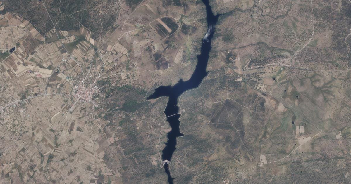 Vista aérea del embalse de Guijo de Granadilla