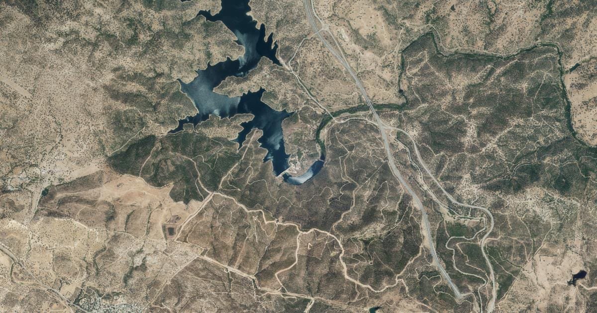 Vista aérea del embalse de La Minilla