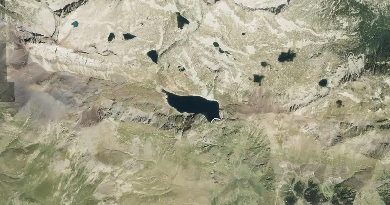 Vista aérea del embalse de Llauset