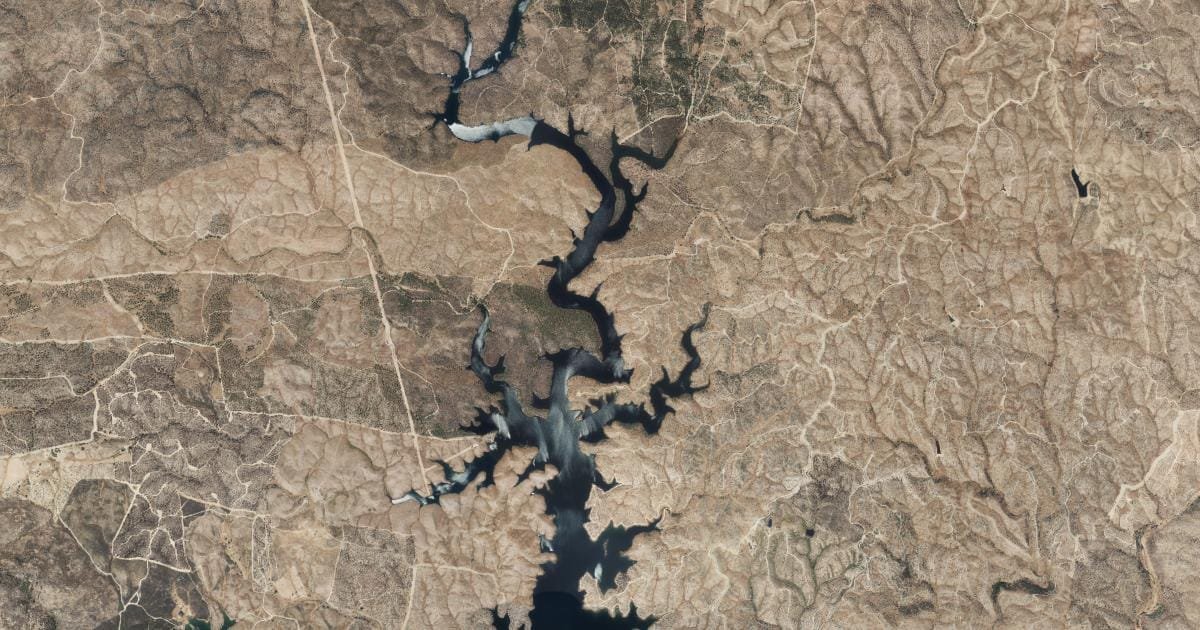 Vista aérea del embalse de Olivargas